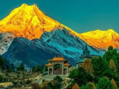 Manaslu circuit trek in spring season