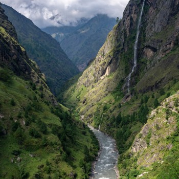 manaslu circuit trek